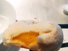 脆皮流沙包-皇朝会.经典传统粤菜(外滩店)