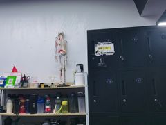 -坚果健身24小时工作室(定西路店)