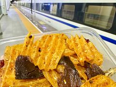 -丹水桥地锅鱼·翘嘴鲌·地方特色全鱼宴(丹江口大坝店)