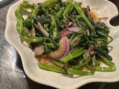 -大头虾越式风味餐厅(光明广场店)