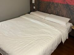 -宜必思酒店(北京三里屯呼家楼地铁站店)