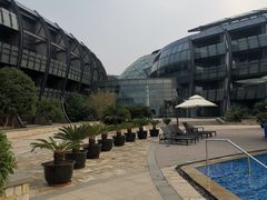 -上海滴水湖皇冠假日酒店