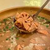这家湘菜馆岁数比我还大，二十多年屹立不倒