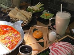 -湊湊火锅·茶憩(杭州湖滨银泰in77店)