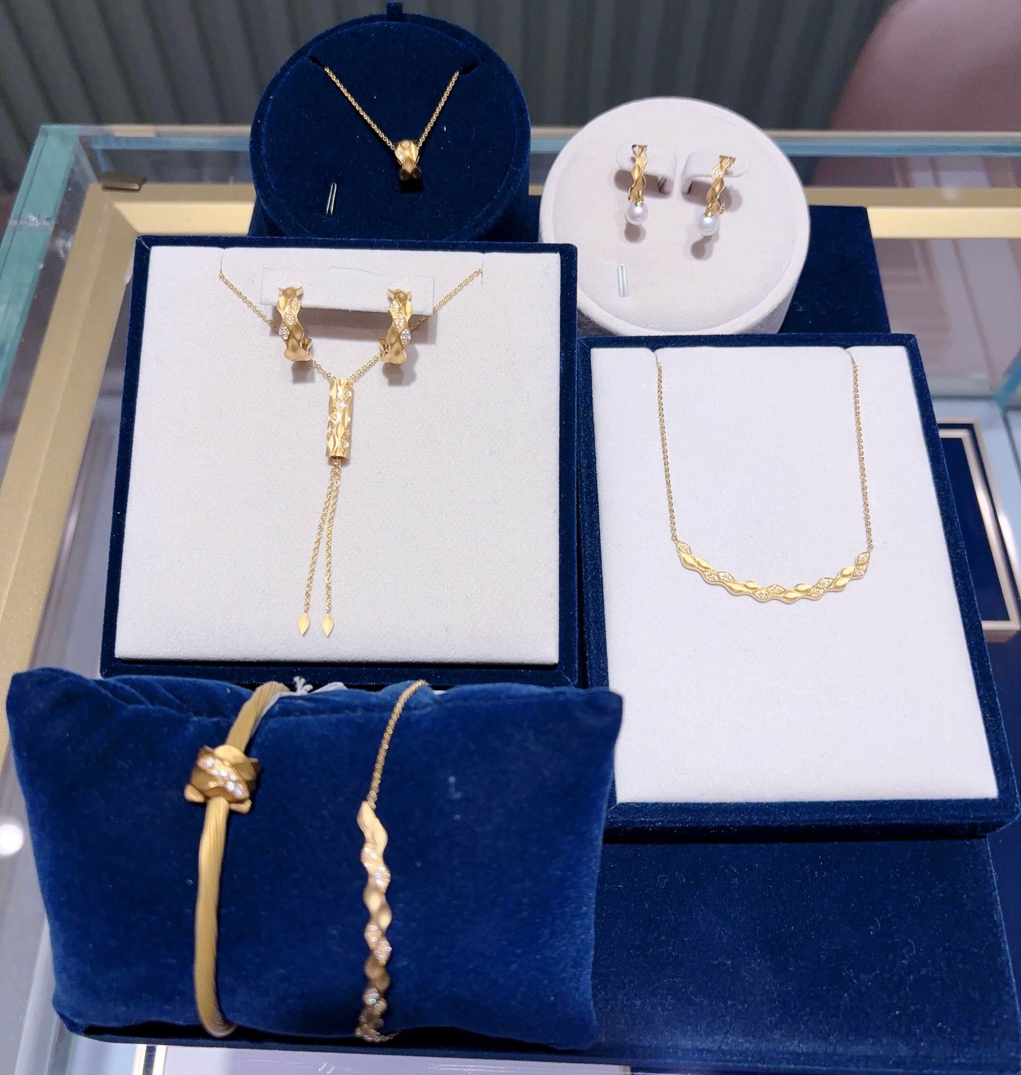 珠宝首饰-CFW时尚