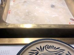 -尚尚仙·酸汤猪手·猪肚鸡火锅(华联万柳购物中心店)