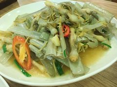 -拉威海鲜市场
