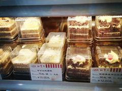 -红宝石·鲜奶小方·海派西点房(南丹店)