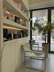 -PE SALON
