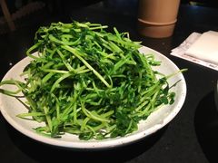 酒香炒豆苗-老头儿油爆虾·知味杭州(爱琴海购物中心)