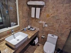 -怡华威斯达酒店(重庆医科大学附属儿童医院店)