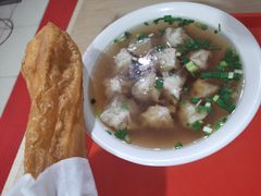 -张阿三馄饨店