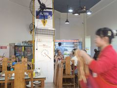 大堂-佘记全家福芋儿鸡(向阳街总店)