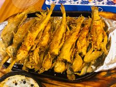 -老东镇啤酒屋海鲜加工·蒸汽海鲜·海鲜烧烤(台东店)