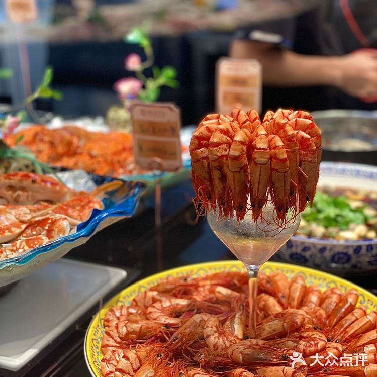 这家潮州菜好赞！就在拱北口岸耶！海鲜好新鲜！