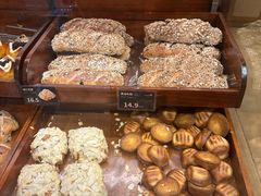 -小飞象面包公社(珠江路金鹰店)