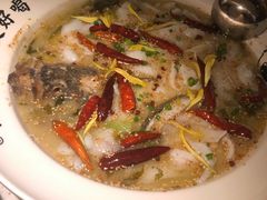 -江渔儿酸菜鱼·拔草餐厅(虎门君乐汇店)