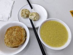 -陈寔包子王·卤煮小肠·京味小吃(龙潭店)