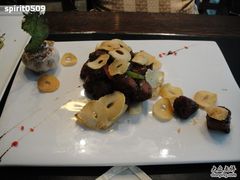 青芥蒜片牛肉粒-唐廊烤鸭店(工体店)
