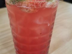 草莓雪芭-Dough&Joe团憩(瑞虹天地月亮湾店)