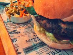 黑松露菌菇牛肉汉堡-COMMUNE幻师(五角场店)