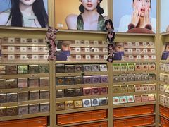 -moody彩瞳(环宇城店)
