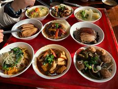 -蓝田九大碗民俗食府(蓝田店)