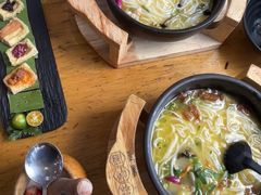 -桥香园过桥米线(国贸店)