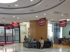-雅悦齿科(顾村公园店)