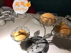 霸王酥皮叉烧包-避风塘·老港味餐厅(虹口龙之梦店)