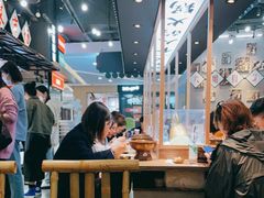 大堂-成都你六姐·牛肉冒菜(上海环宇荟店)