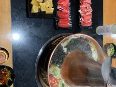 -果松木炭酸菜铜火锅·外婆参鸡汤