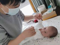 -鲸鱼妈妈月嫂/育婴师定制
