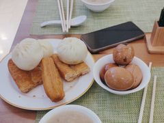 -昆山裕元花园酒店·温莎西餐厅