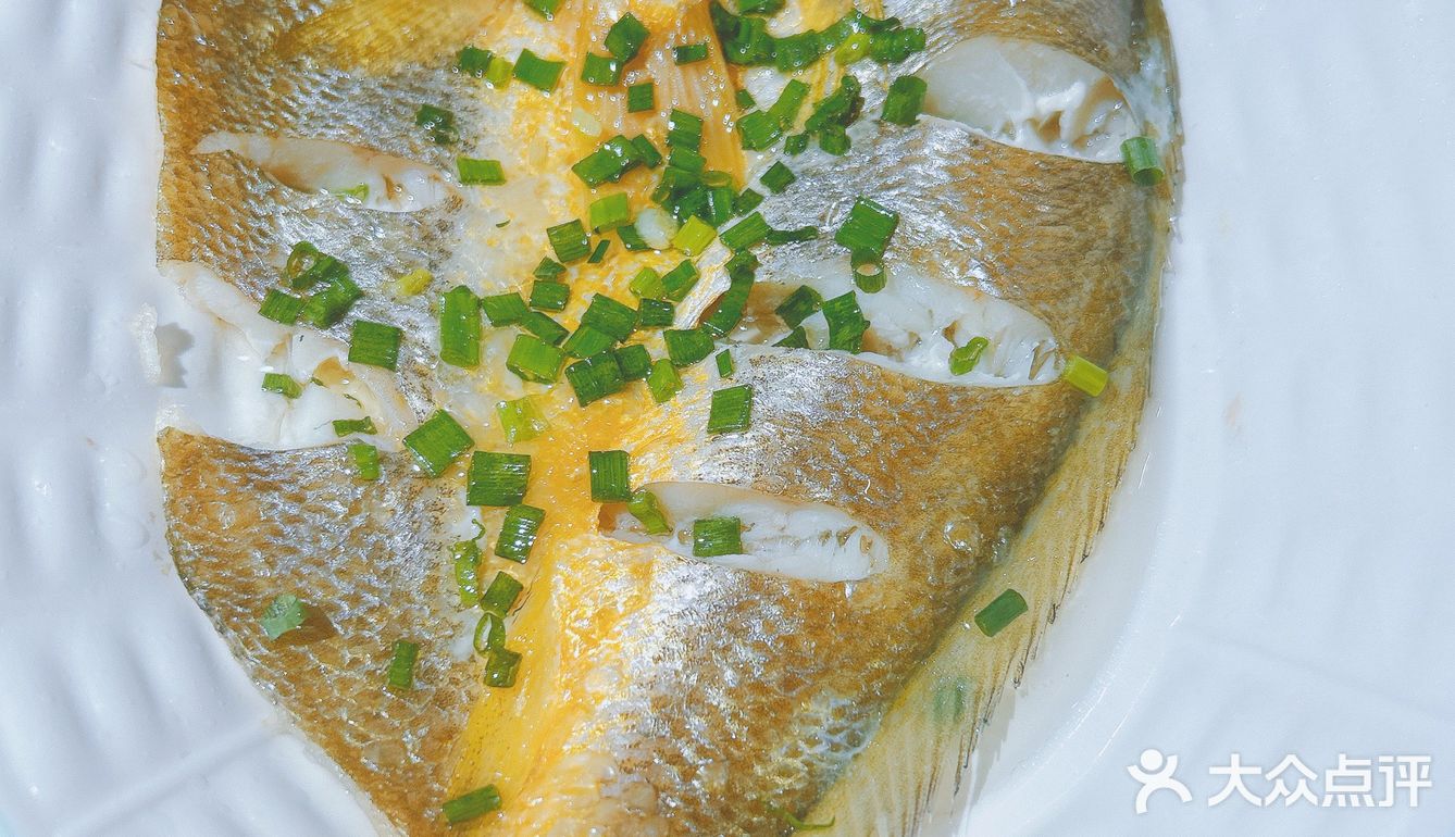 沪壹家测评｜70块钱4个菜有海鱼的双人餐！[调皮]感觉还是值的。