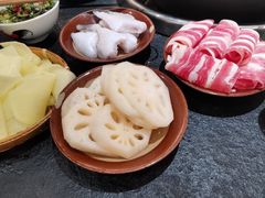 -四小区火锅·巷子里的重庆火锅(花照壁店)