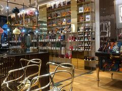 -VENCHI 闻绮(上海佛罗伦萨小镇店)