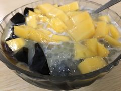 芒果西米龟苓膏-透心凉糖水(听海居店)