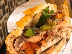 -Bánh Mì Huynh Hoa