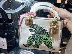 -宝龙城(杭州滨江店)