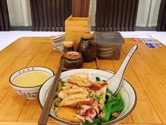 -狮头牌卤味研究所·卤味饭(花城汇南区店)