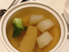 松茸竹荪汤-南麓·浙里(外滩店)