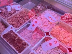 -周良天山牛杂城(天山路总店)