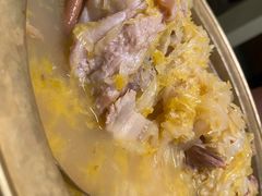 大骨头炖酸菜-关东小磨东北菜(上海长风大悦城店)