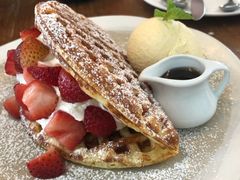 -ROAST coffee & eatery