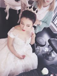 -雪莉美妆婚纱馆