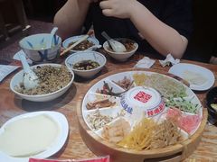 -怪噜范·老贵阳街头名小吃(鸿通城店)