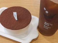 -85度C(生甜甜圈研究工坊·上海平凉店)