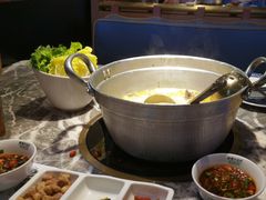 -禄婶鸡煲·打边炉