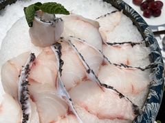 -红鼎豆捞·非遗鲍皇汤火锅(宝丰路店)